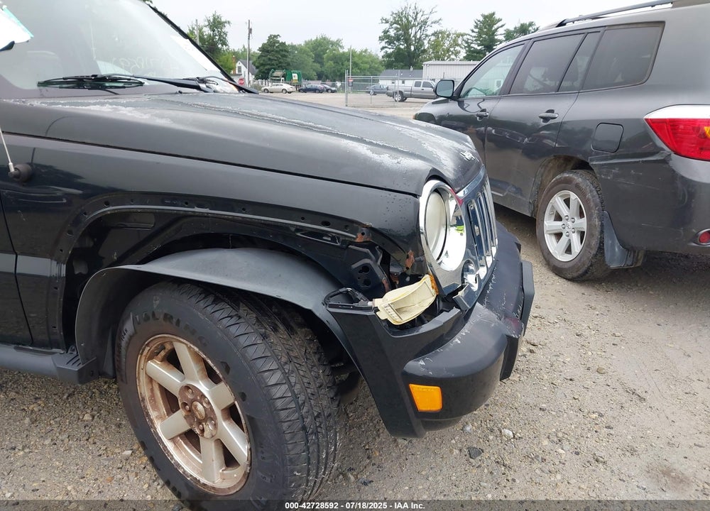 2006 JEEP LIBERTY VIN: 1J8GL58K96W156335