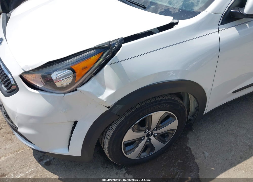 2018 KIA NIRO LX VIN: KNDCB3LC9J5127977