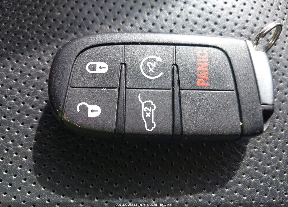 2015 JEEP GRAND CHEROKEE VIN: 1C4RJFJG8FC856060