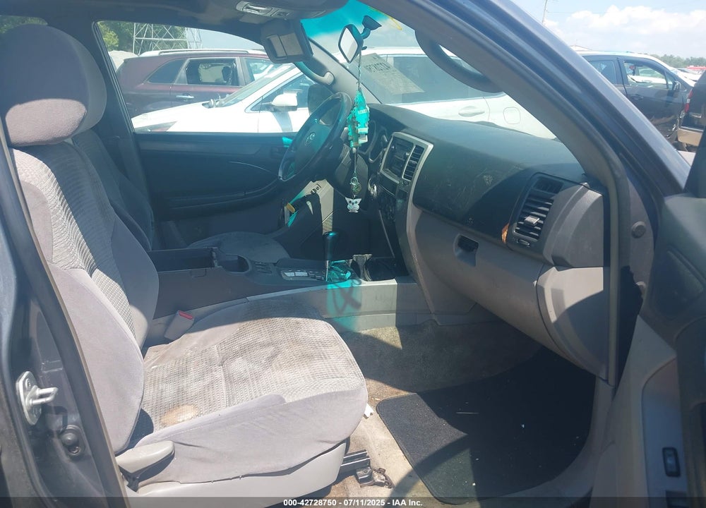 2003 TOYOTA 4RUNNER SR5 V6 VIN: JTEBU14R830019570