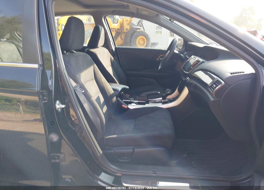 2016 HONDA ACCORD VIN: 1HGCR2F00GA079049