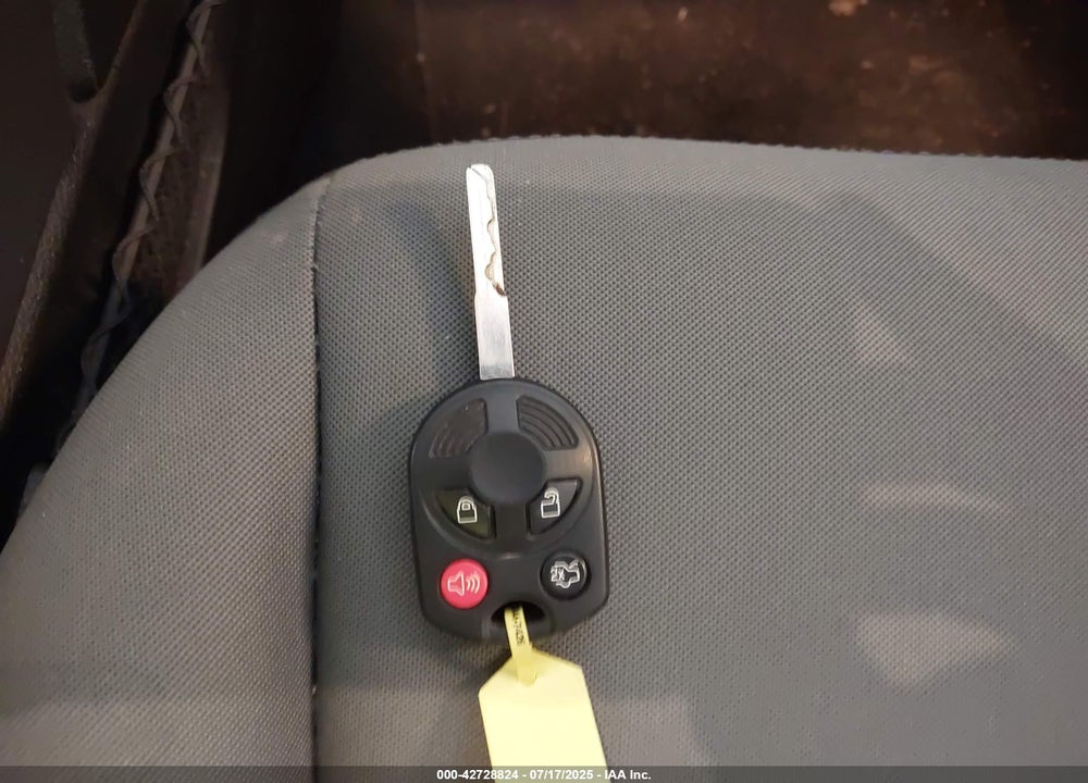 2016 FORD ESCAPE VIN: 1FMCU9G97GUC08840