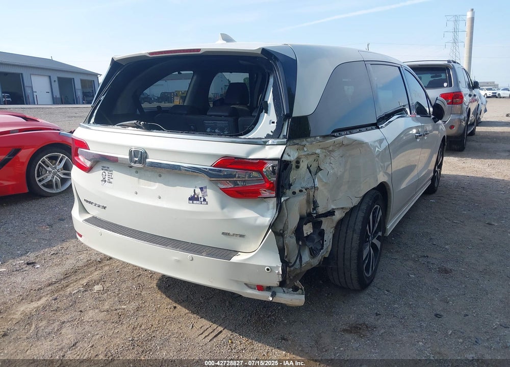 2018 HONDA ODYSSEY ELITE VIN: 5FNRL6H97JB084759