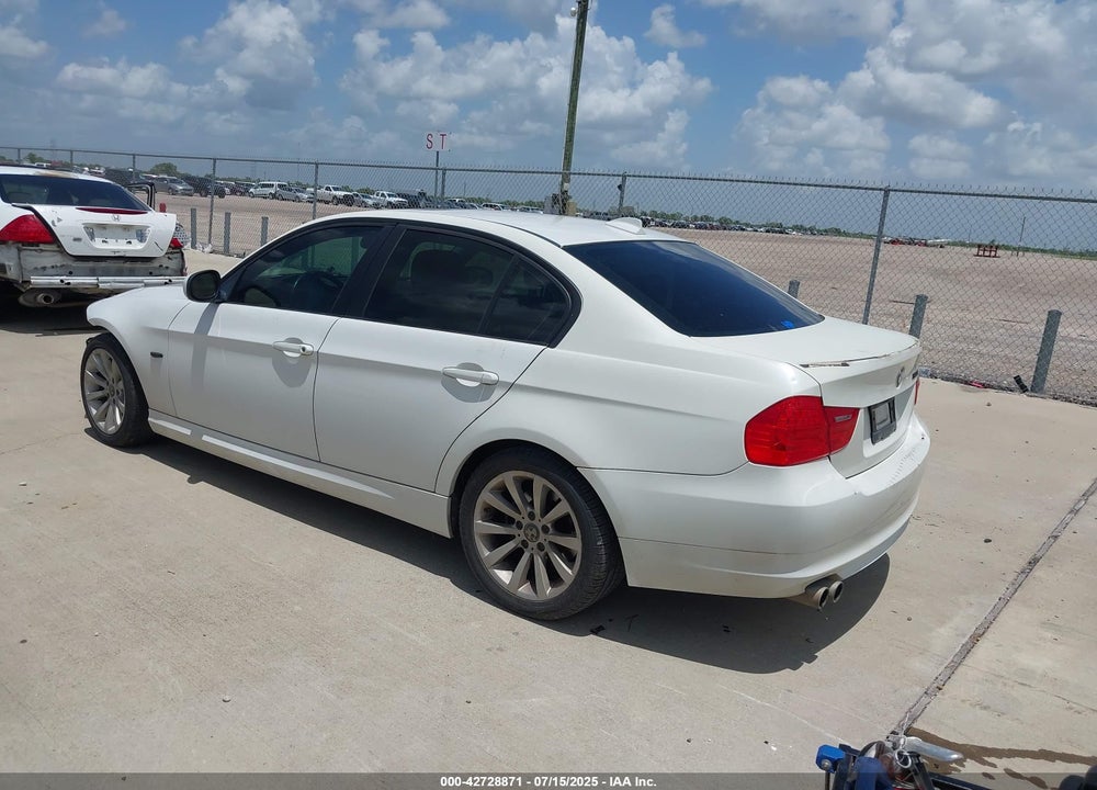 2011 BMW 3 SERIES VIN: WBAPH7G56BNN02757