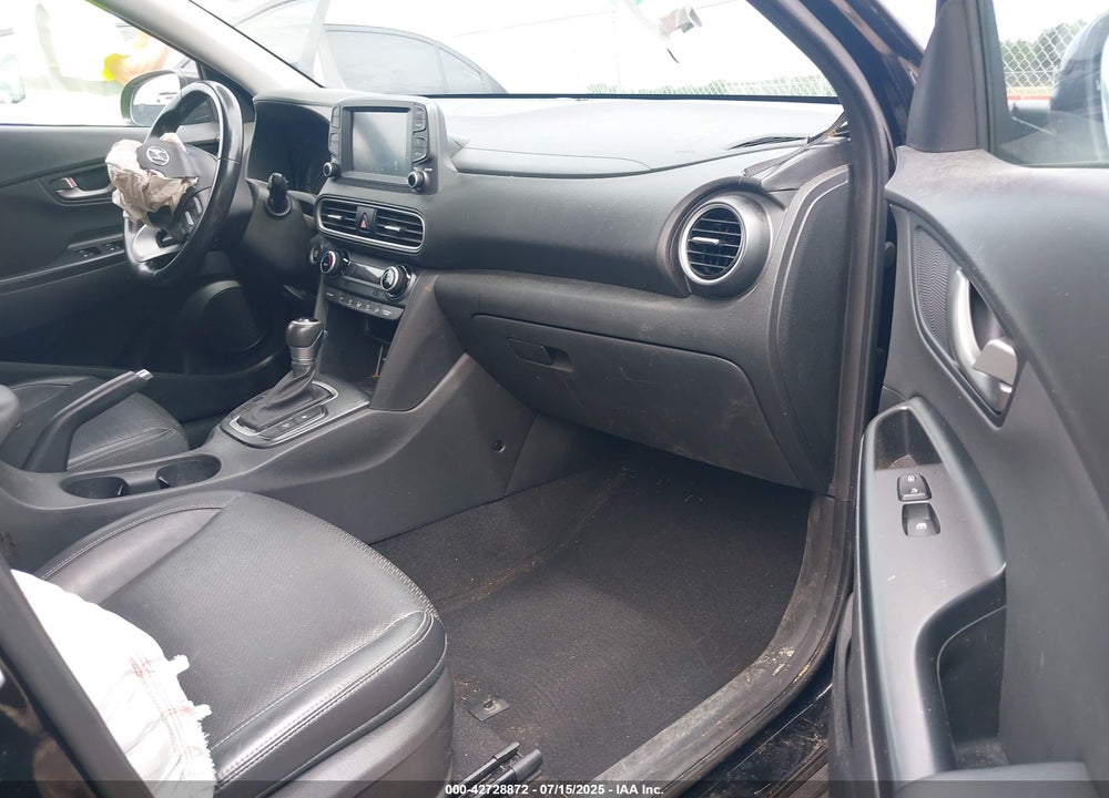 2018 HYUNDAI KONA VIN: KM8K33A50JU076853