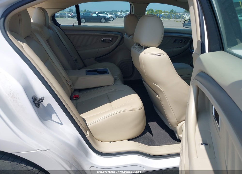 2015 FORD TAURUS VIN: 1FAHP2E82FG151517