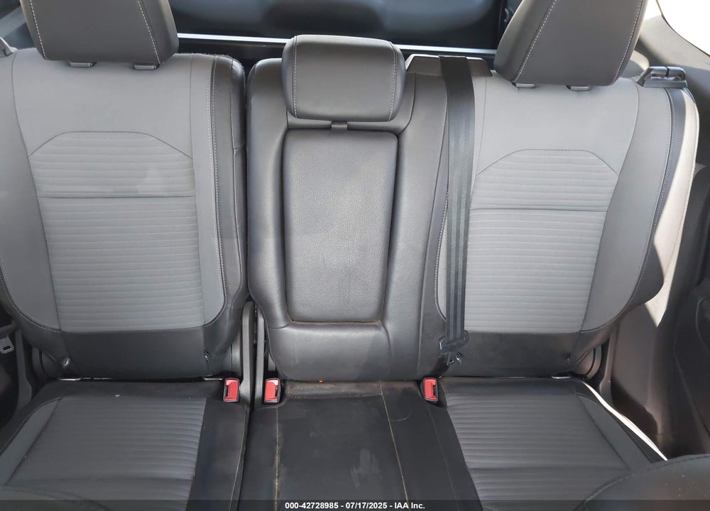2017 FORD ESCAPE SE VIN: 1FMCU9G92HUE36178