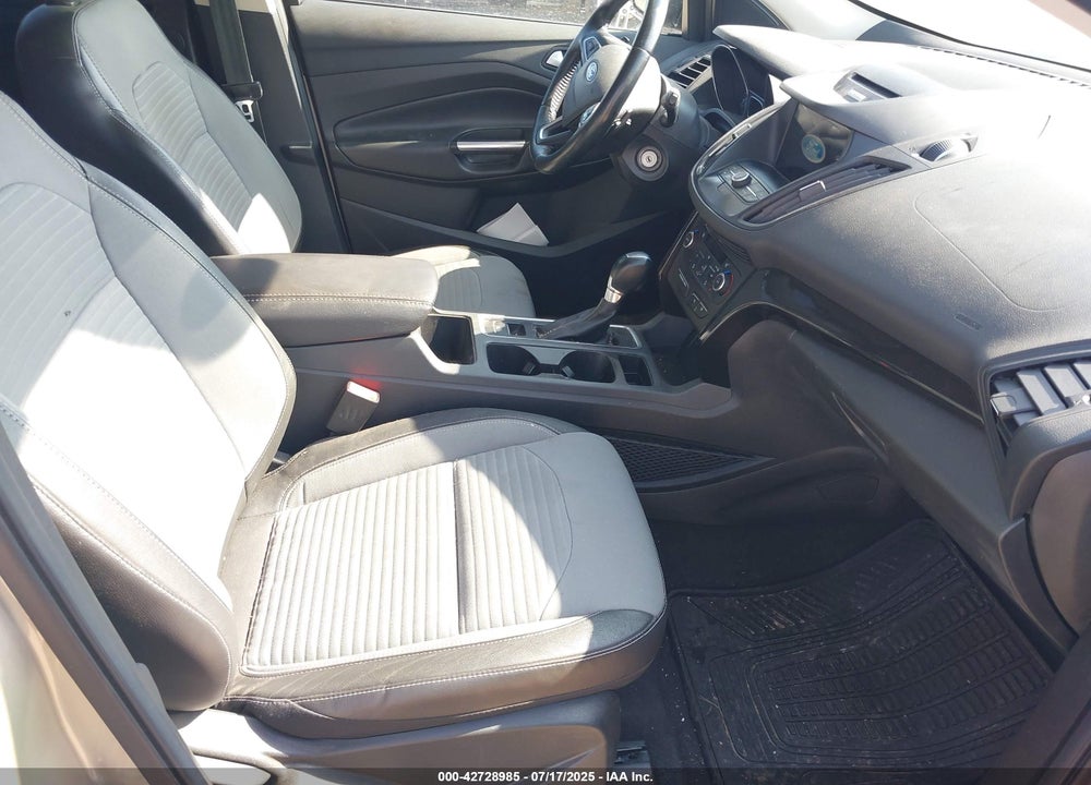2017 FORD ESCAPE SE VIN: 1FMCU9G92HUE36178