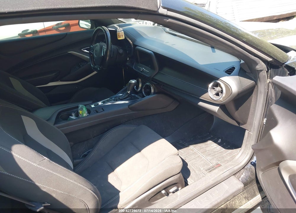 2017 CHEVROLET CAMARO 1LT VIN: 1G1FB3DS0H0194258