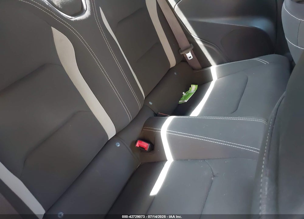 2017 CHEVROLET CAMARO 1LT VIN: 1G1FB3DS0H0194258