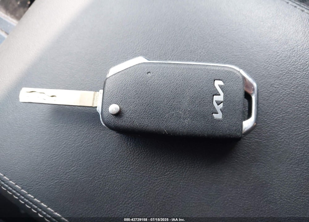 2023 KIA SORENTO VIN: 5XYRG4LC7PG178699