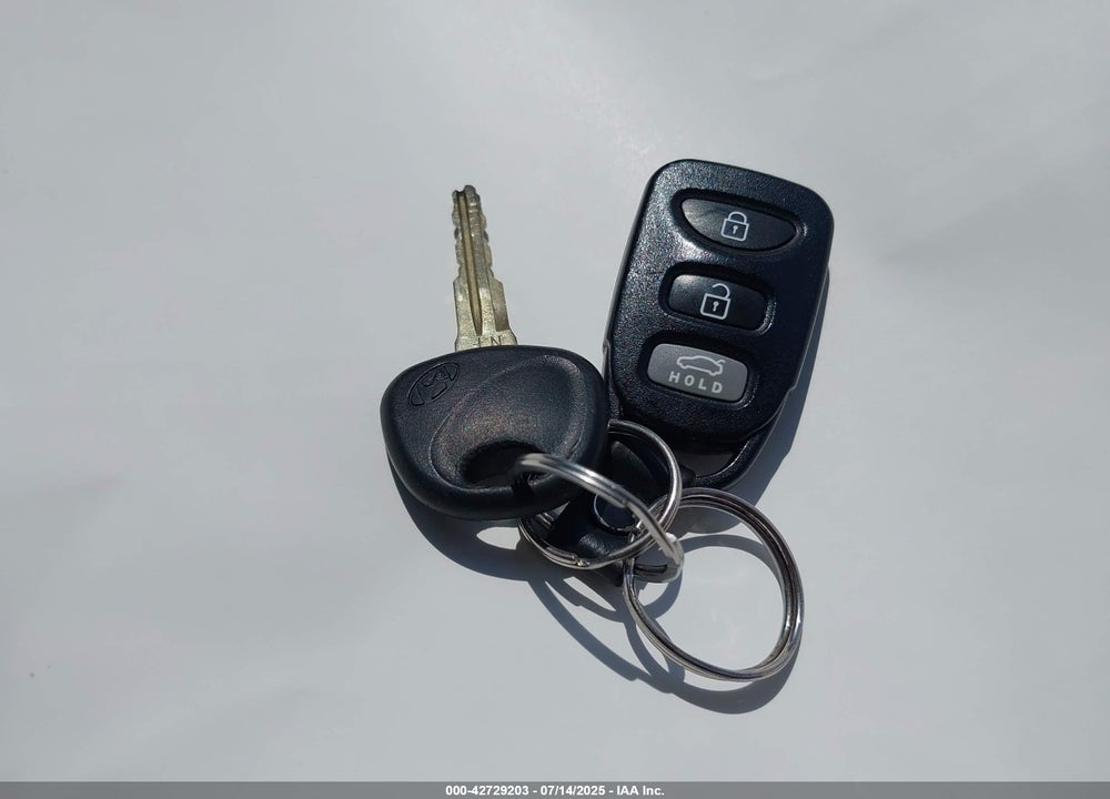 2009 HYUNDAI SONATA VIN: 5NPEU46C69H548927