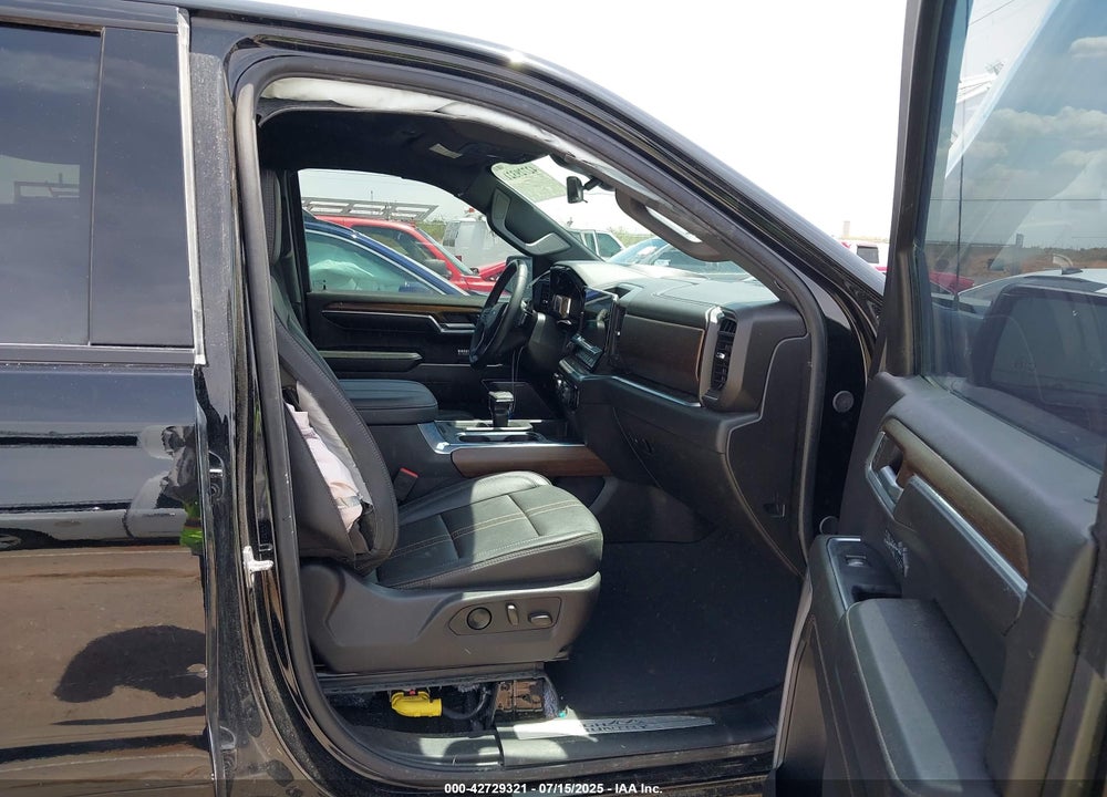 2024 CHEVROLET SILVERADO 1500 VIN: 1GCUDJEL6RZ329082