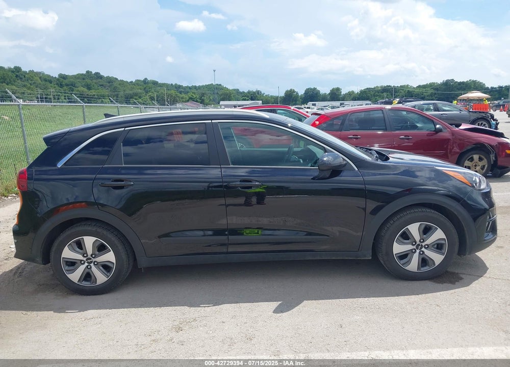 2022 KIA NIRO VIN: KNDCB3LC9N5541329