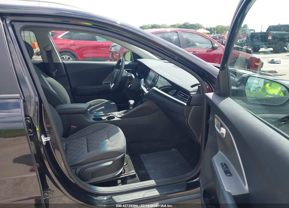 2022 KIA NIRO VIN: KNDCB3LC9N5541329