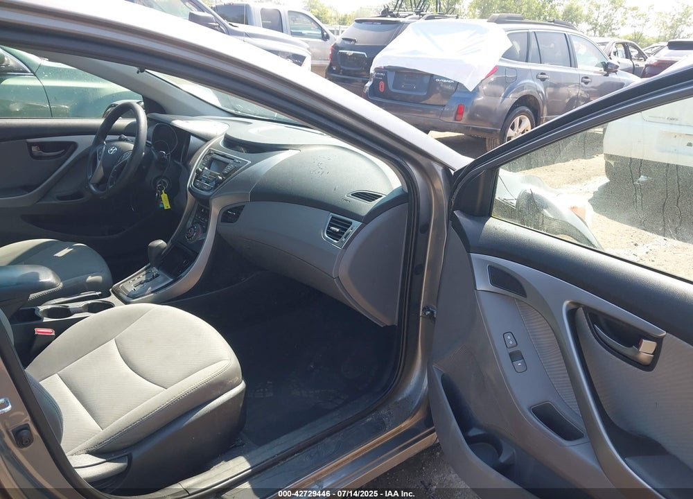 2013 HYUNDAI ELANTRA VIN: 5NPDH4AE8DH230065