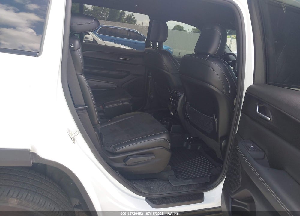 2024 JEEP GRAND CHEROKEE L ALTITUDE 4X4 VIN: 1C4RJKAG3R8511275