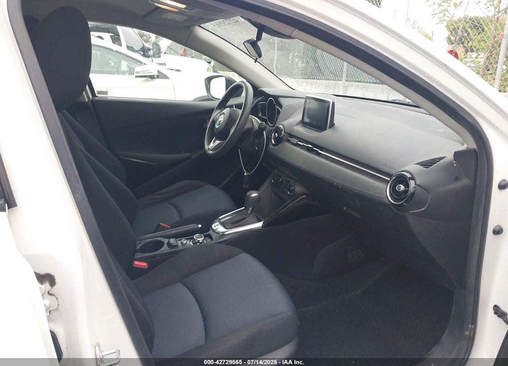 2017 TOYOTA YARIS IA VIN: 3MYDLBYV9HY174611