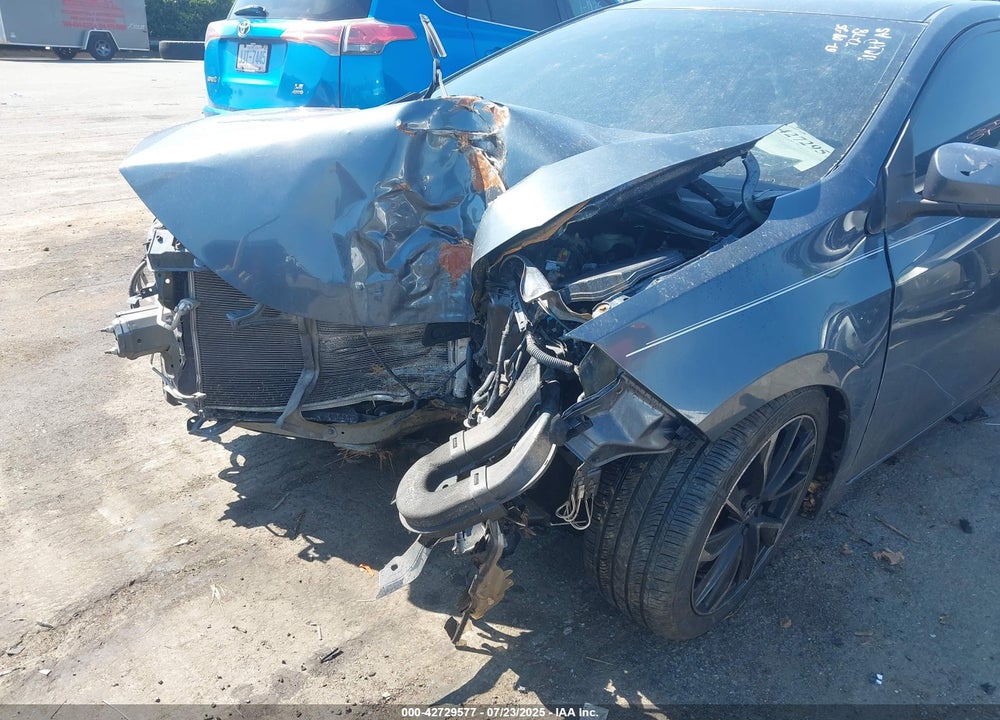 2015 TOYOTA COROLLA LE VIN: 2T1BURHE2FC277278