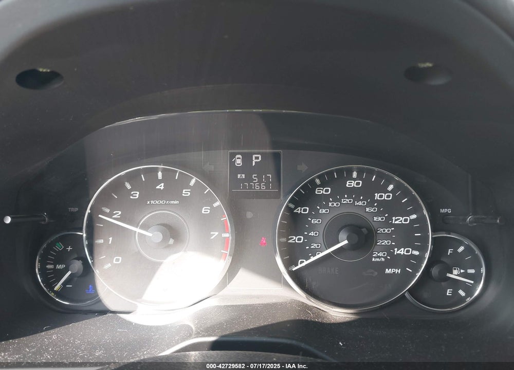 2011 SUBARU OUTBACK 2.5I LIMITED VIN: 4S4BRBKC1B3344564