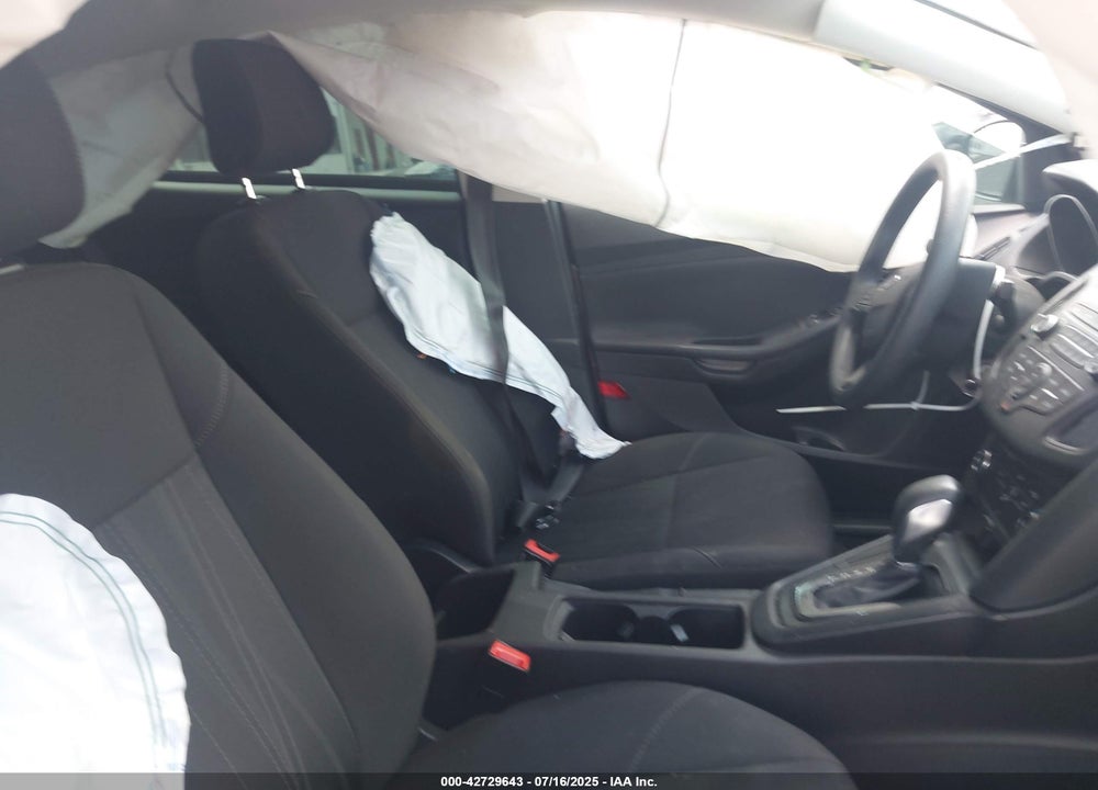 2017 FORD FOCUS VIN: 1FADP3E20HL277353