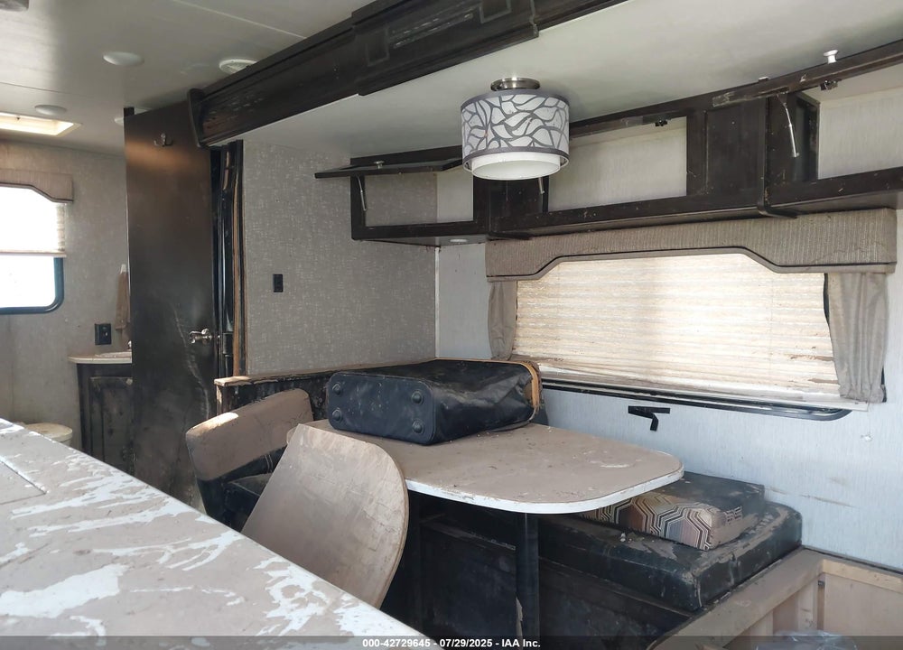 2019 HEARTLAND NORTH TRAIL 22FBS VIN: 5SFNB2923KE401268