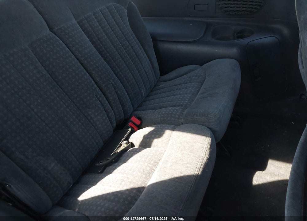 1999 CHEVROLET BLAZER LS VIN: 1GNCT18W6XK240758