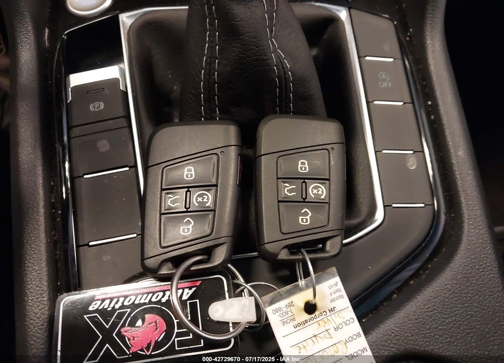 2024 VOLKSWAGEN TAOS VIN: 3VVVX7B28RM017097
