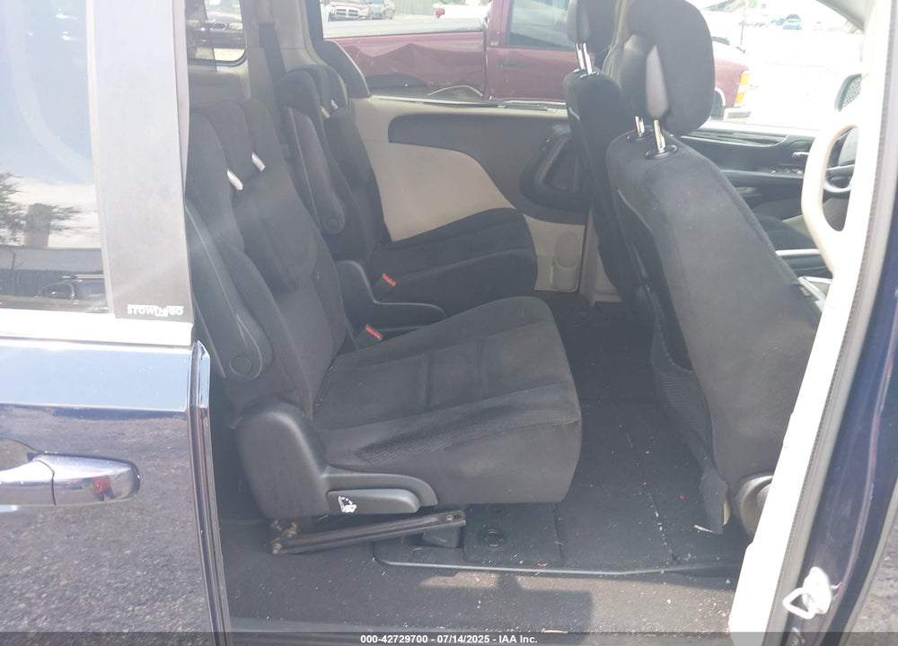 2014 CHRYSLER TOWN & COUNTRY TOURING VIN: 2C4RC1BG2ER317886