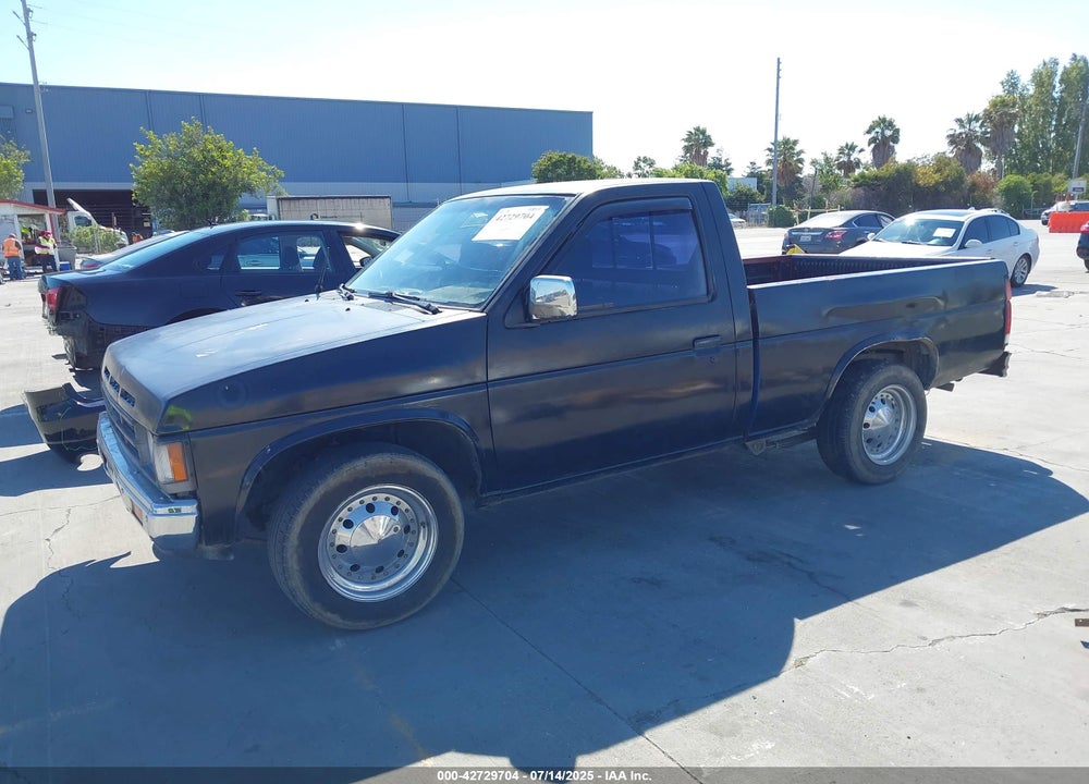 1992 NISSAN TRUCK SHORT WHEELBASE VIN: 1N6SD11S1NC360562