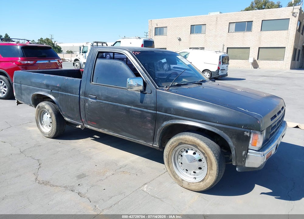 1992 NISSAN TRUCK SHORT WHEELBASE VIN: 1N6SD11S1NC360562