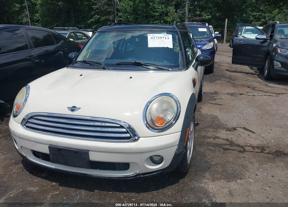 2009 MINI COOPER CLUBMAN VIN: WMWML335X9TX33604