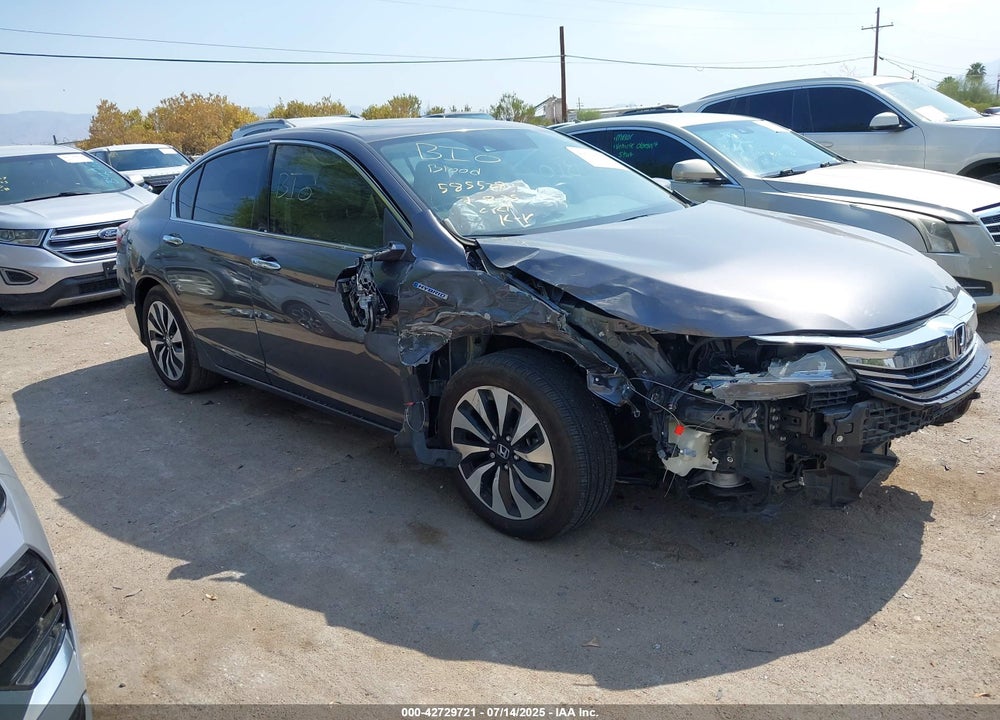 2017 HONDA ACCORD VIN: JHMCR6F51HC018847