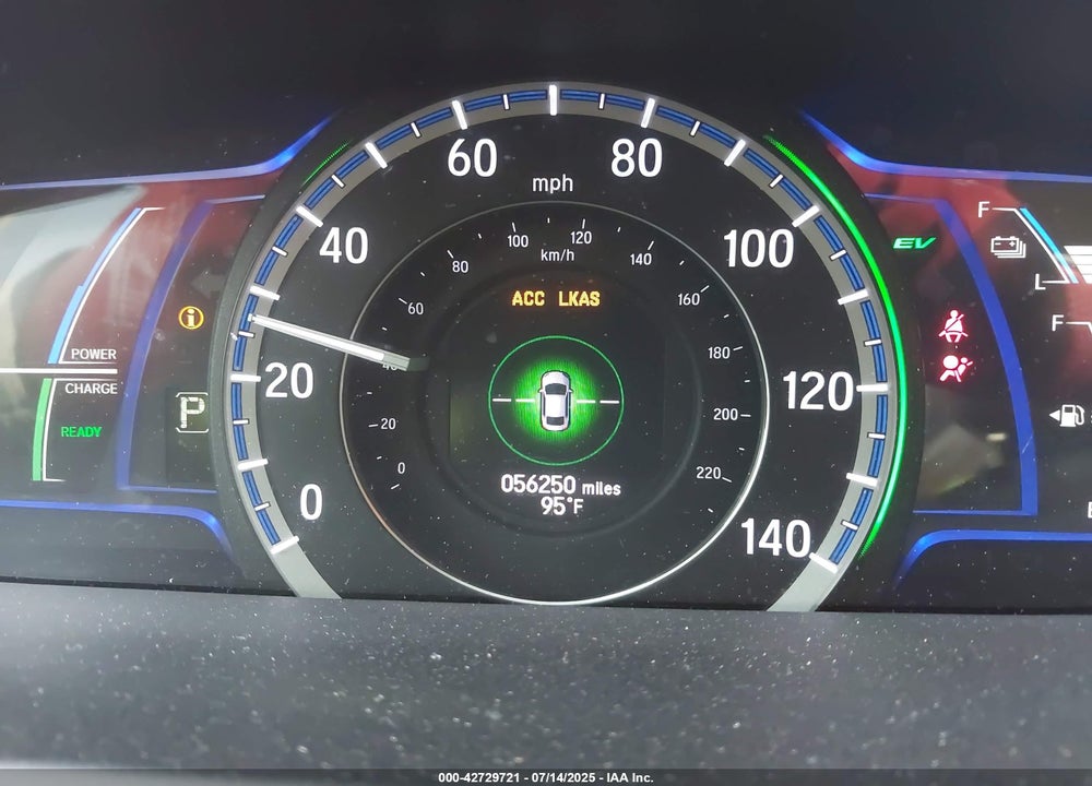 2017 HONDA ACCORD VIN: JHMCR6F51HC018847