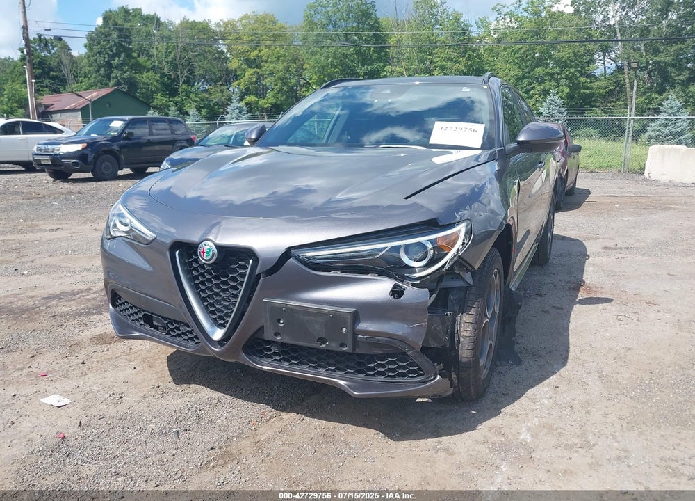 2022 ALFA ROMEO STELVIO TI AWD VIN: ZASPAKBN5N7D37558