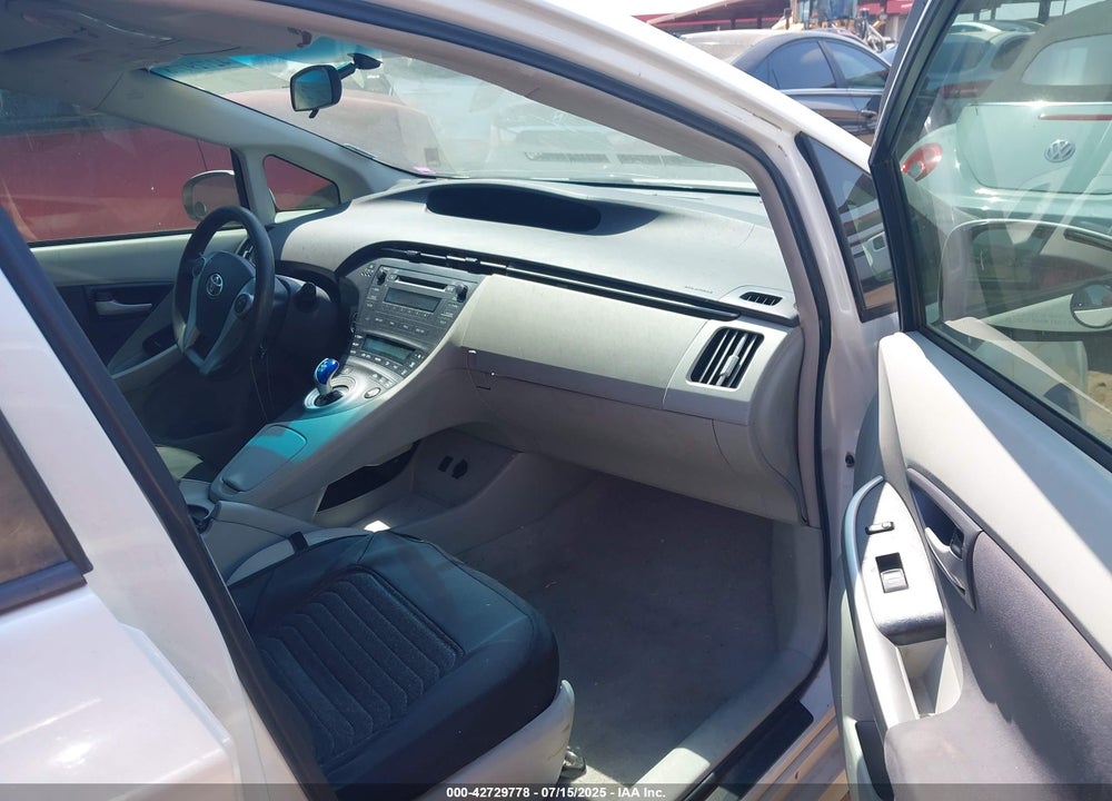 2011 TOYOTA PRIUS VIN: JTDKN3DU2B5368730