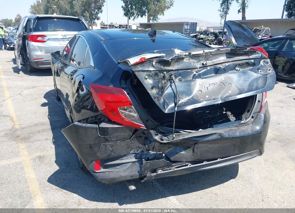 2018 HONDA CIVIC VIN: JHMFC1F3XJX014066