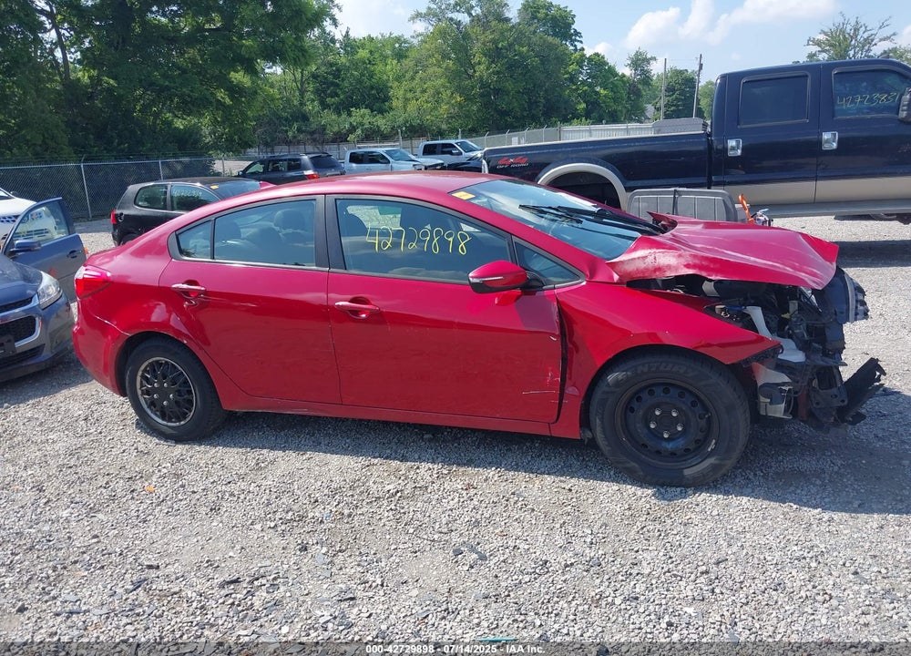 2015 KIA FORTE VIN: KNAFX4A65F5258071