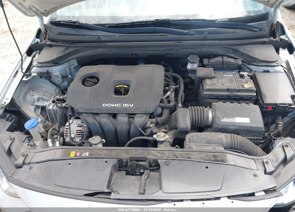 2018 HYUNDAI ELANTRA VIN: 5NPD84LF5JH277720
