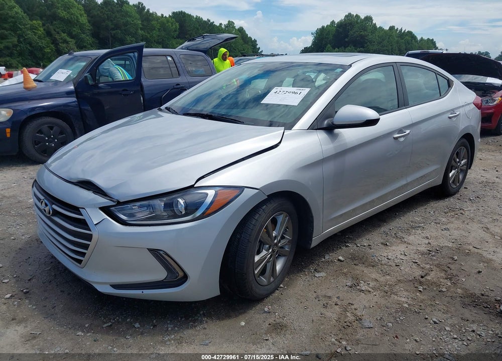 2018 HYUNDAI ELANTRA VIN: 5NPD84LF5JH277720