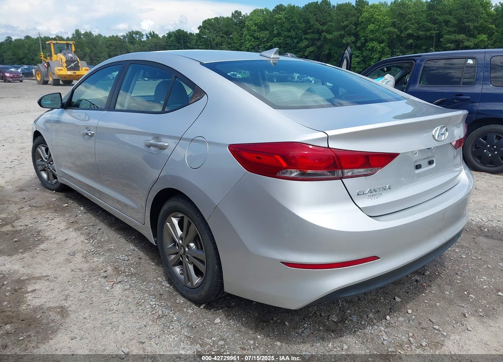 2018 HYUNDAI ELANTRA VIN: 5NPD84LF5JH277720