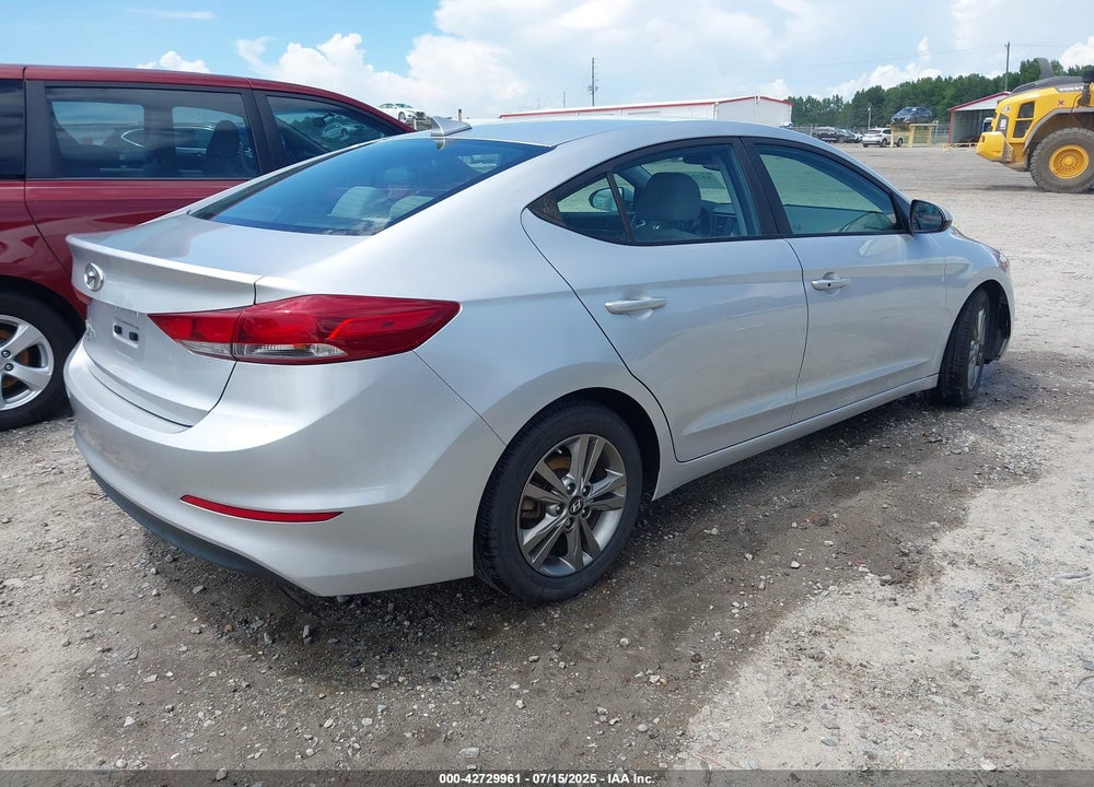 2018 HYUNDAI ELANTRA VIN: 5NPD84LF5JH277720