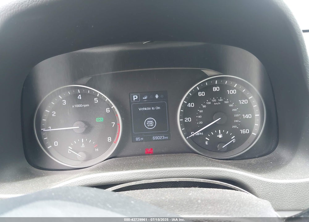 2018 HYUNDAI ELANTRA VIN: 5NPD84LF5JH277720