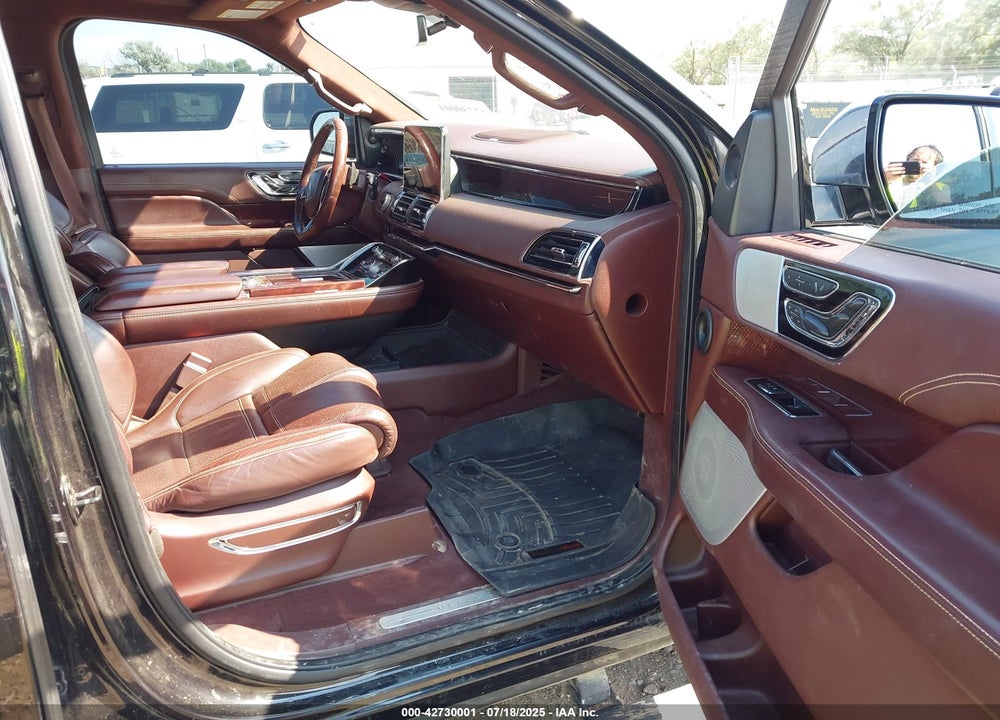 2019 LINCOLN NAVIGATOR BLACK LABEL VIN: 5LMJJ2TTXKEL05524