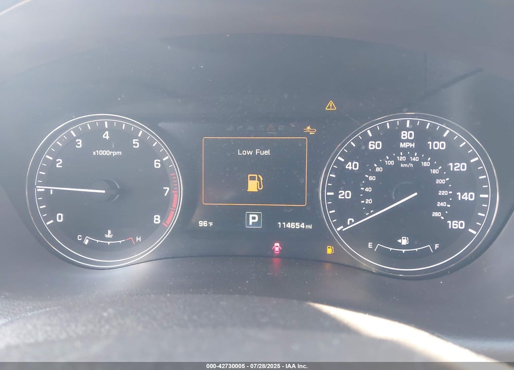 2016 HYUNDAI GENESIS VIN: KMHGN4JE6GU134673