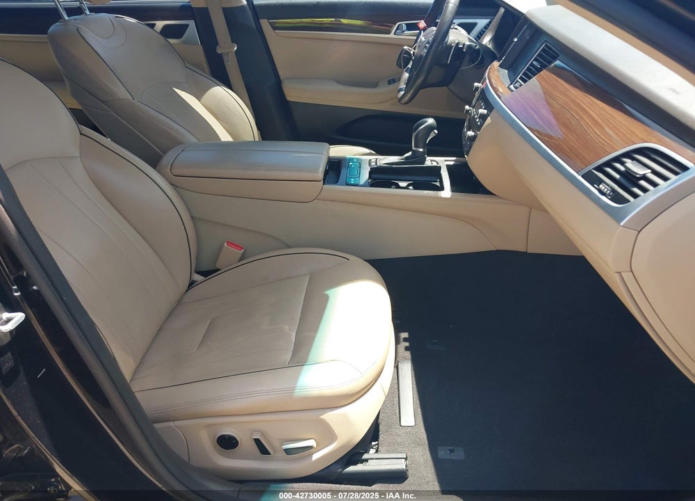 2016 HYUNDAI GENESIS VIN: KMHGN4JE6GU134673