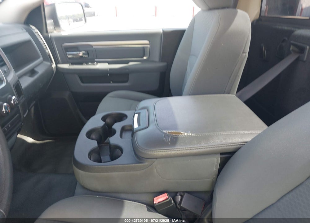 2015 RAM 1500 VIN: 3C6JR6DT2FG559692