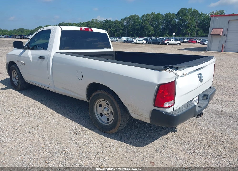 2015 RAM 1500 VIN: 3C6JR6DT2FG559692