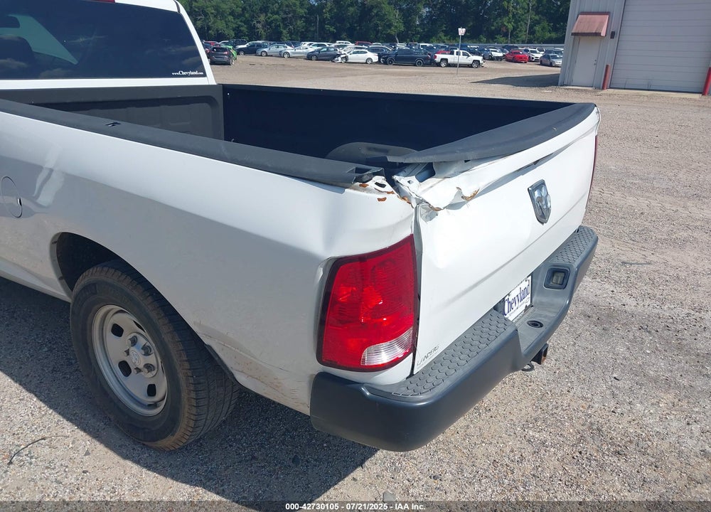 2015 RAM 1500 VIN: 3C6JR6DT2FG559692