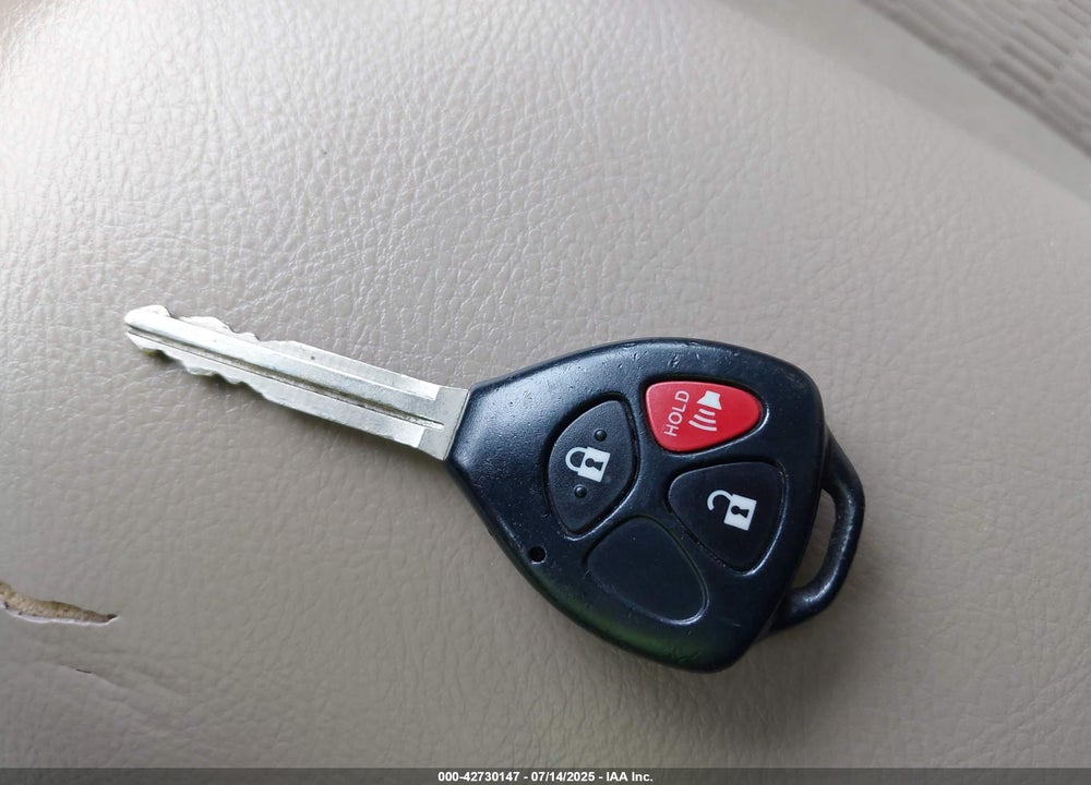 2009 TOYOTA RAV4 VIN: JTMBF33V495002379